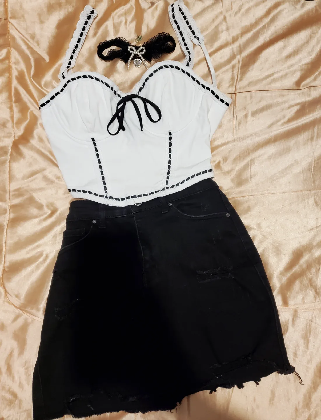 Wax Jean black denim mini skirt with frayed edges image indicator(7)