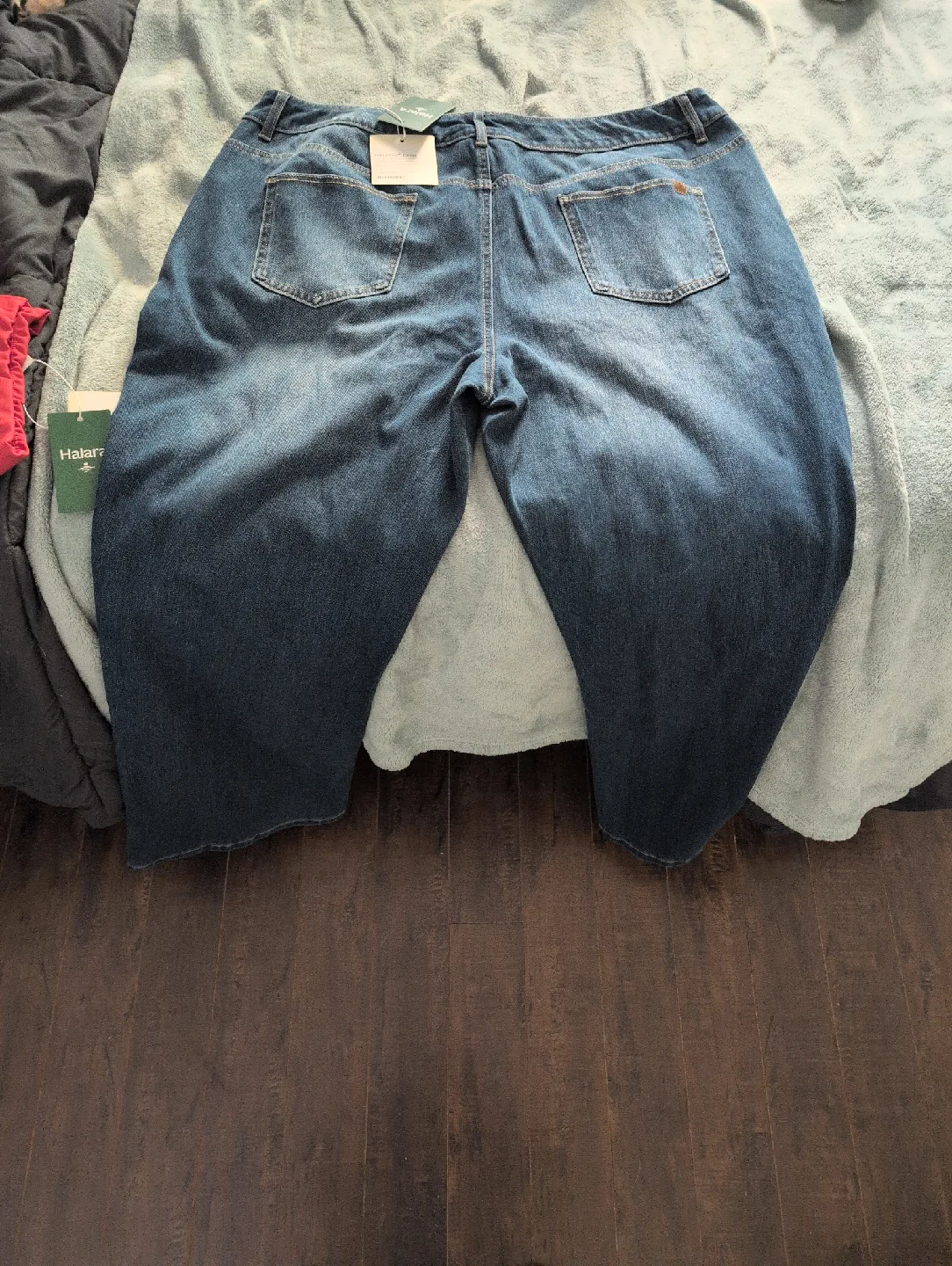 New Halara Casual Jeans - Size 2XL image indicator(2)