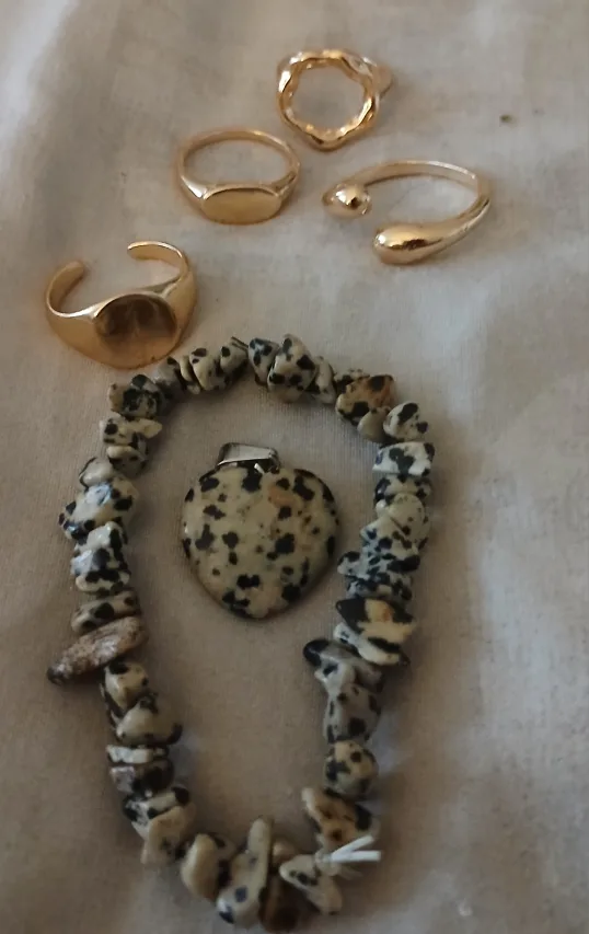 Gold Rings & Dalmatian Stone Bracelet Set image indicator(5)