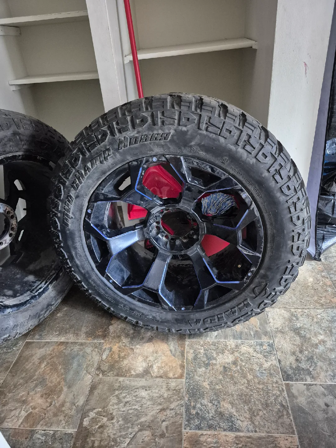 Haida Mud Champ Tires And Rims LT275/60R20 - Set of 4 image indicator(3)