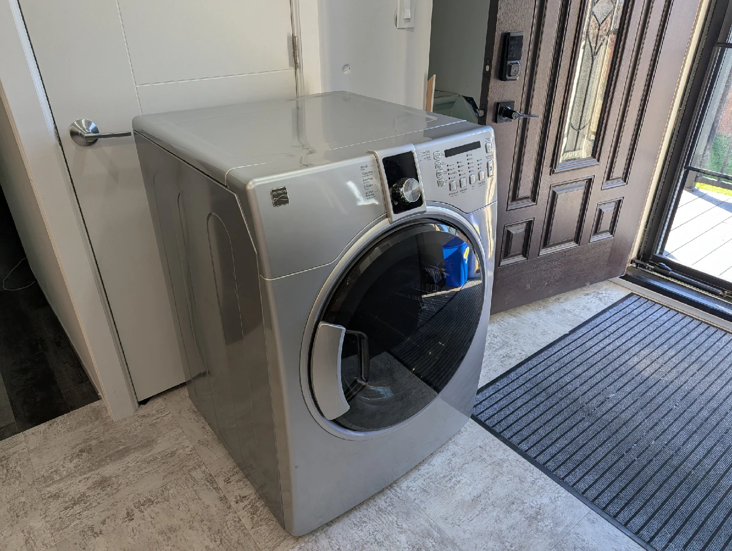Kenmore Silver Laundry Dryer