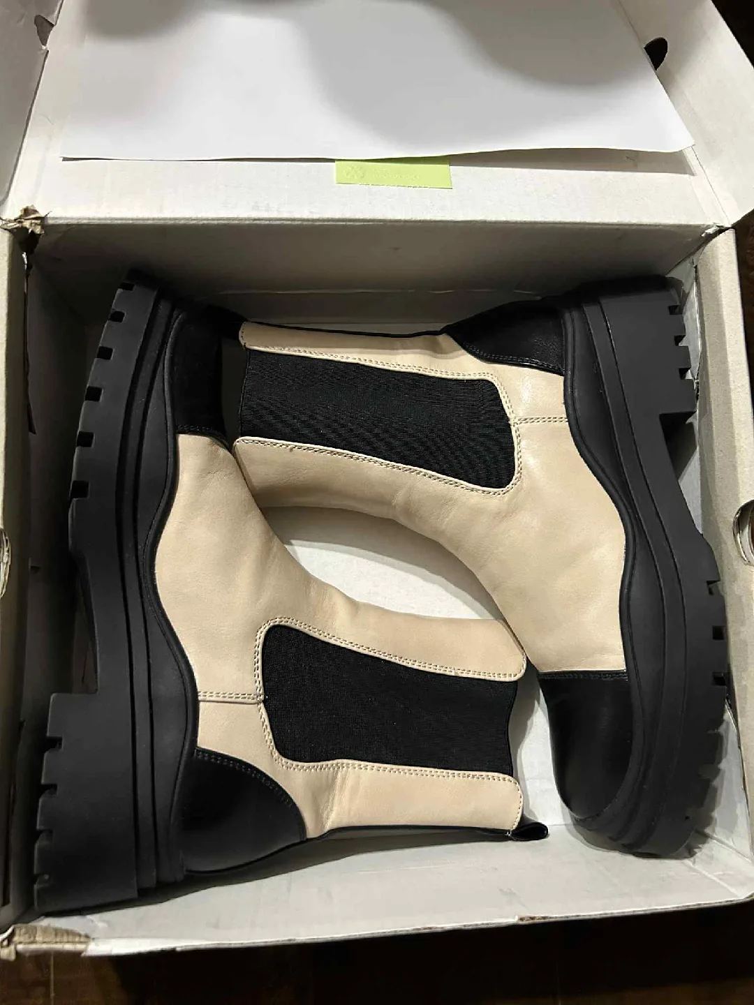 Vero Moda Vanilla Boot, Size US 9 thumbnail