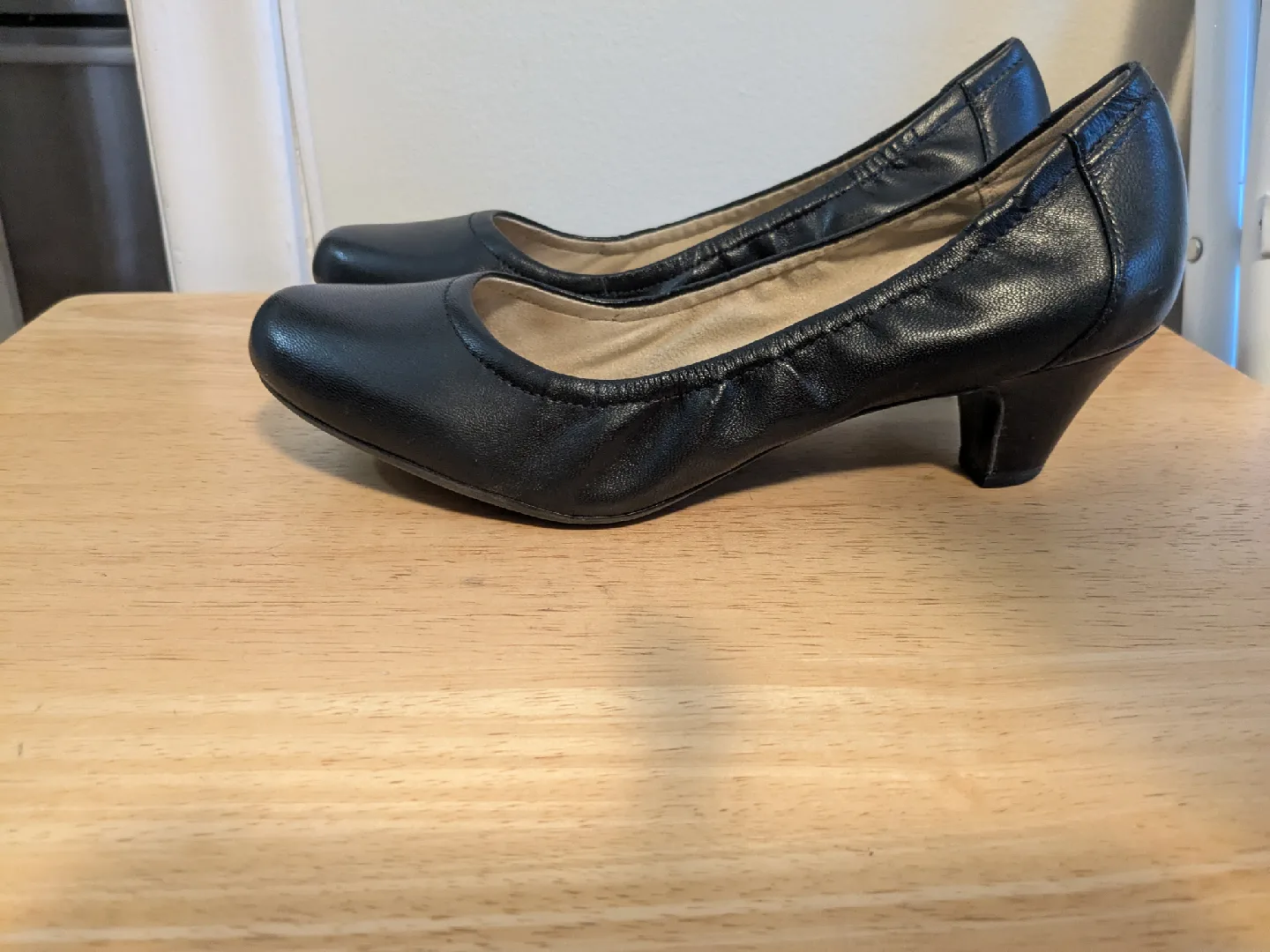 Naturalizer Black Leather Heels - Size 9
