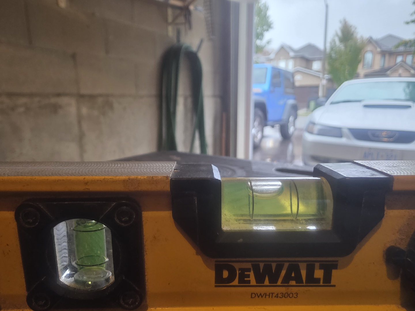 DeWalt DWHT43003 Torpedo Level - photo 2