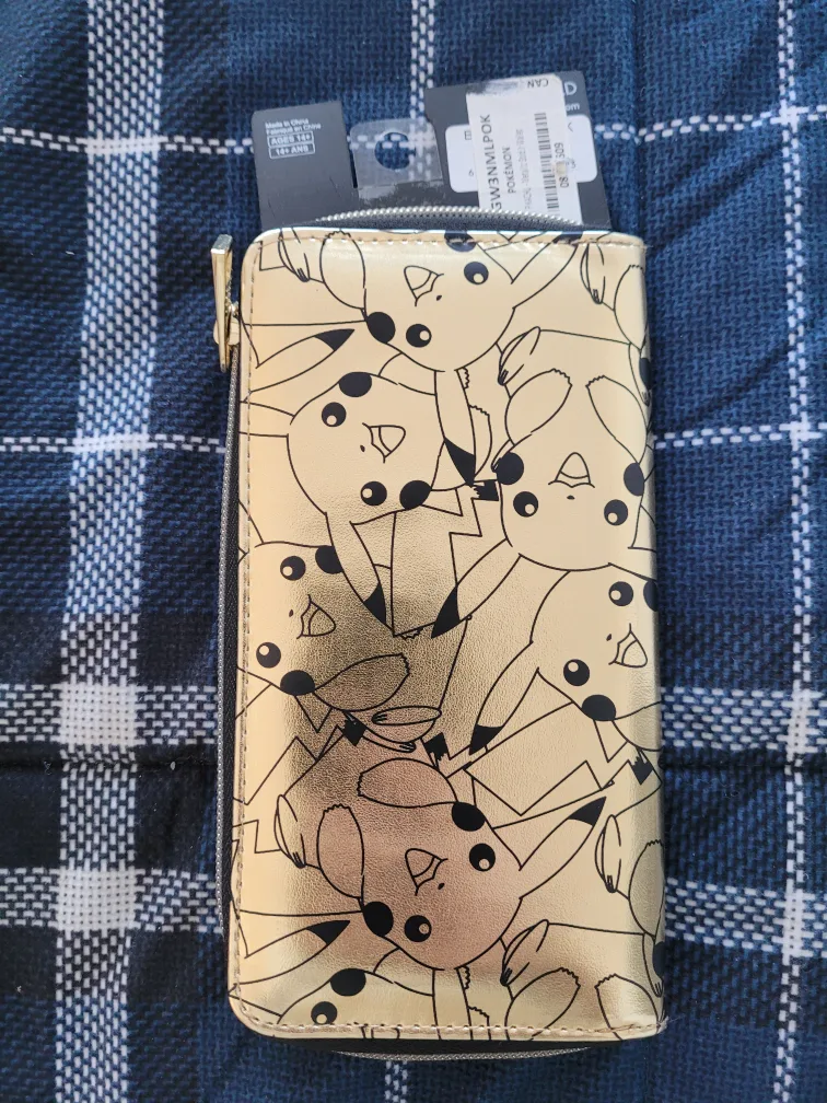 BNWT Pokémon Pikachu Zip Around Wallet image indicator(2)