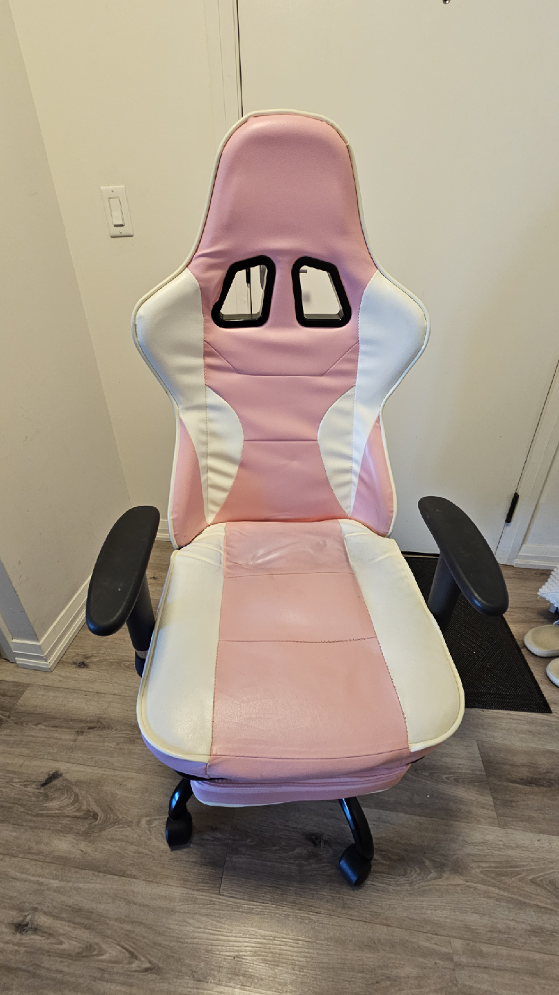 Pink and White Gaming Chair - photo 3