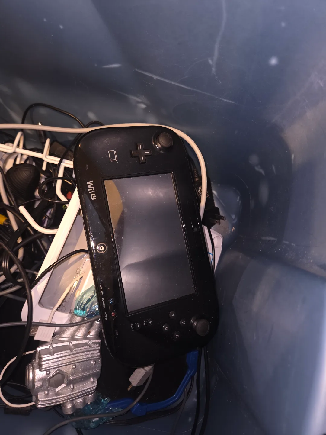 Nintendo Wii U Console & Skylanders Portal image indicator(3)