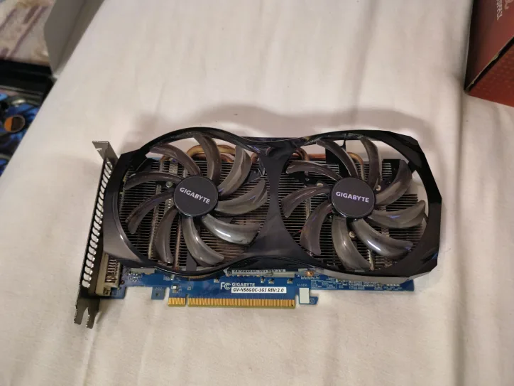 Gigabyte GeForce GTX 560 OC Fermi 1GB Graphics Card thumbnail