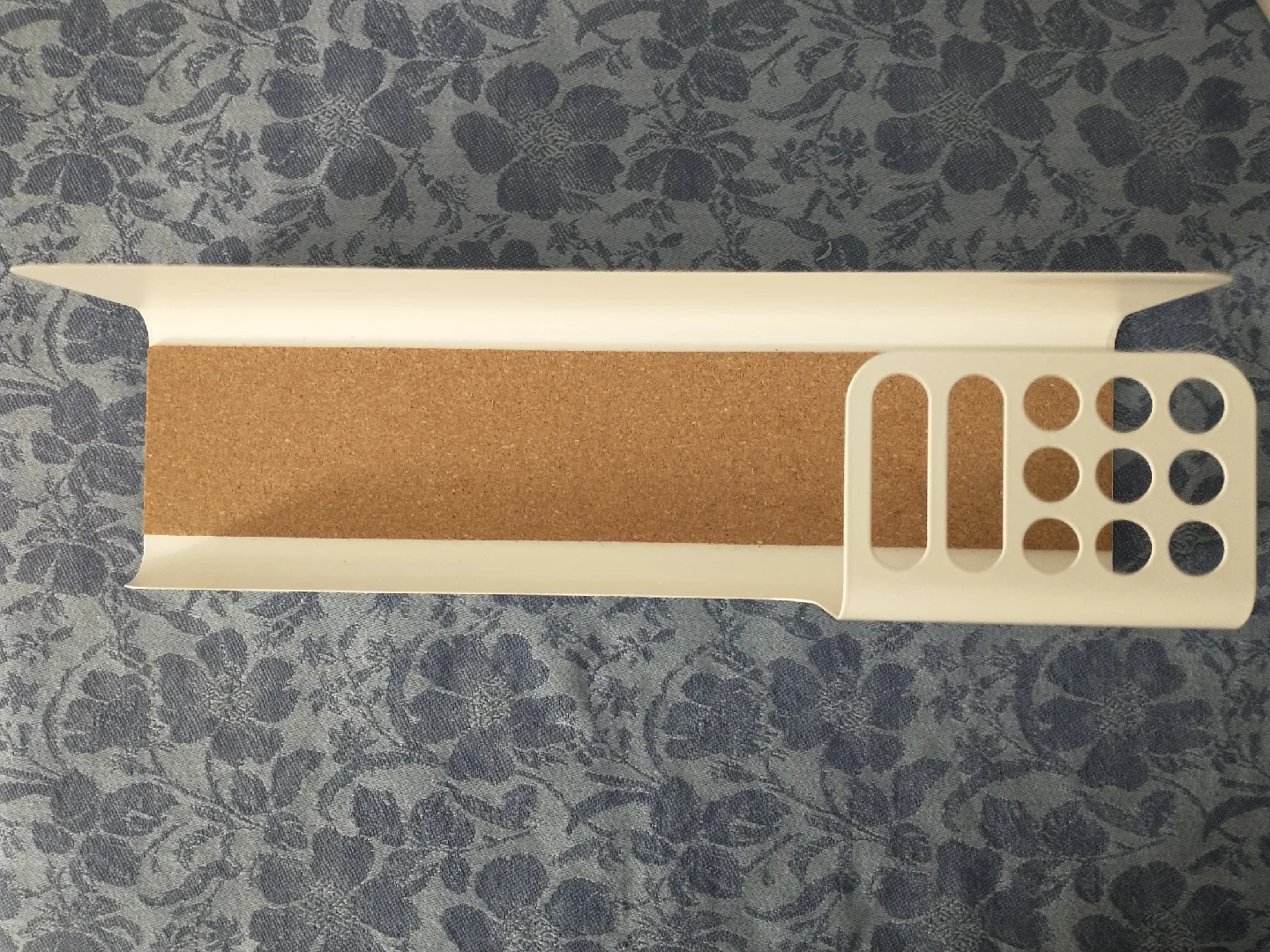 Ikea Kvissle desk organizer/pencil holder, metal and cork image indicator(2)