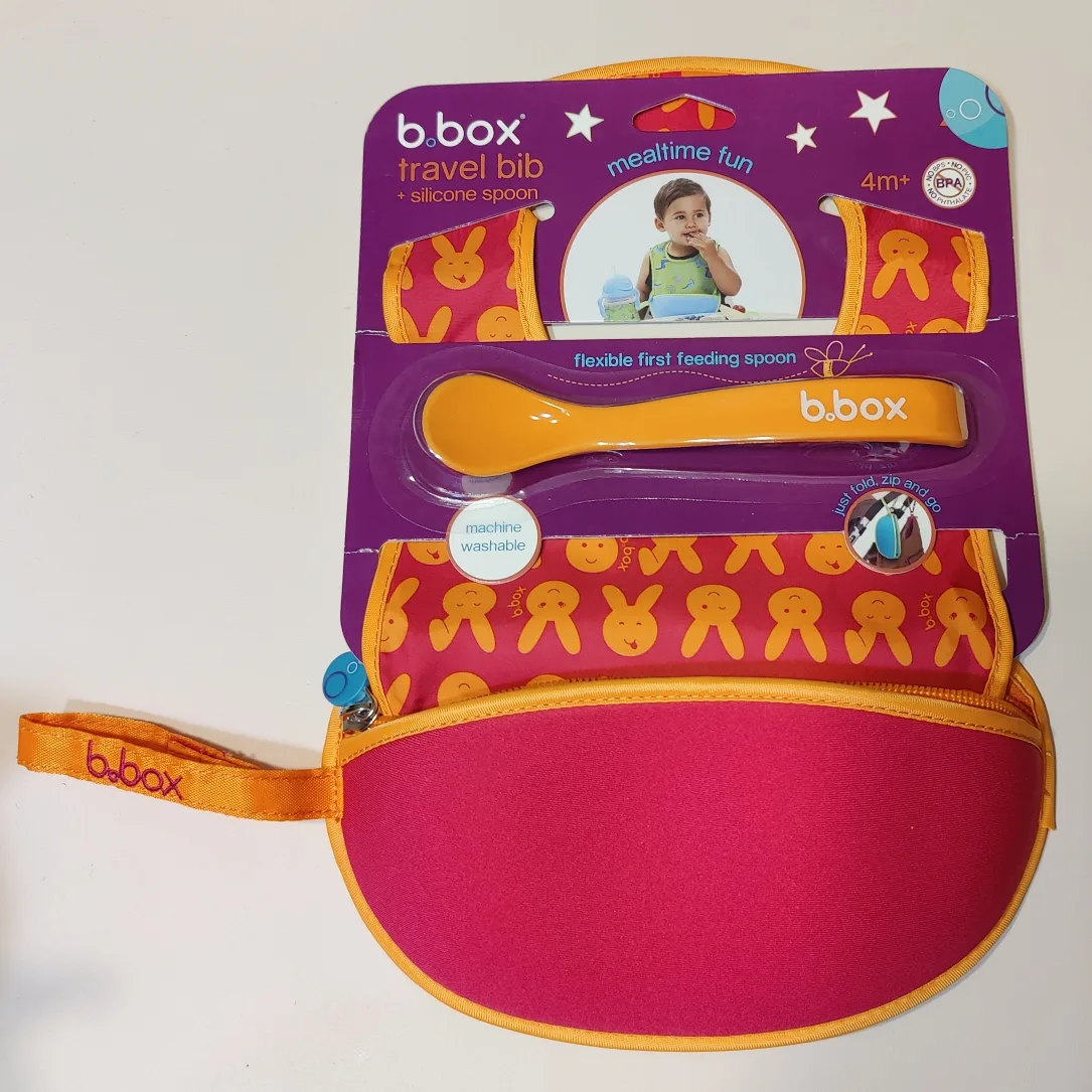 New B.Box Travel Bib + Silicone Spoon thumbnail