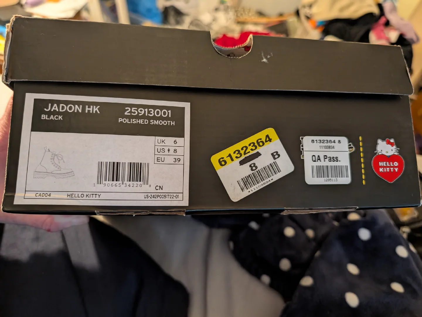 Dr. Martens Jadon HK Hello Kitty Boots - US 8 image indicator(4)