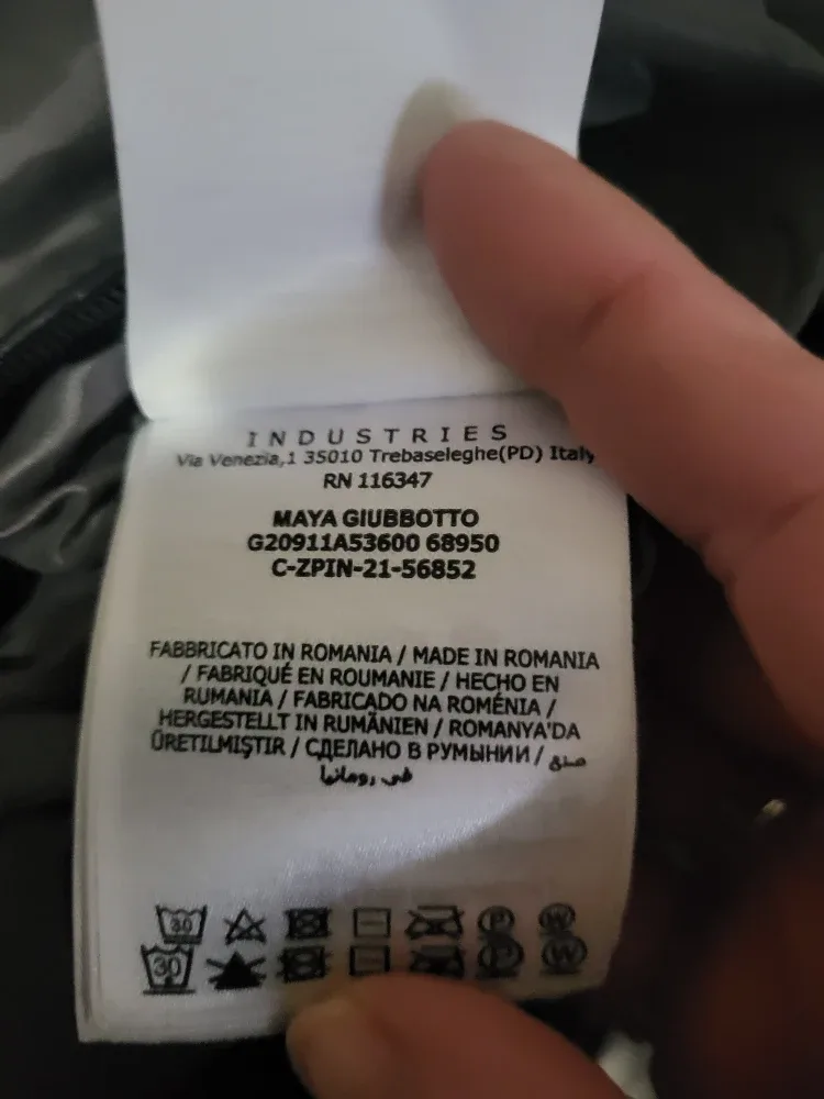 Moncler Black Puffer Jacket image indicator(8)