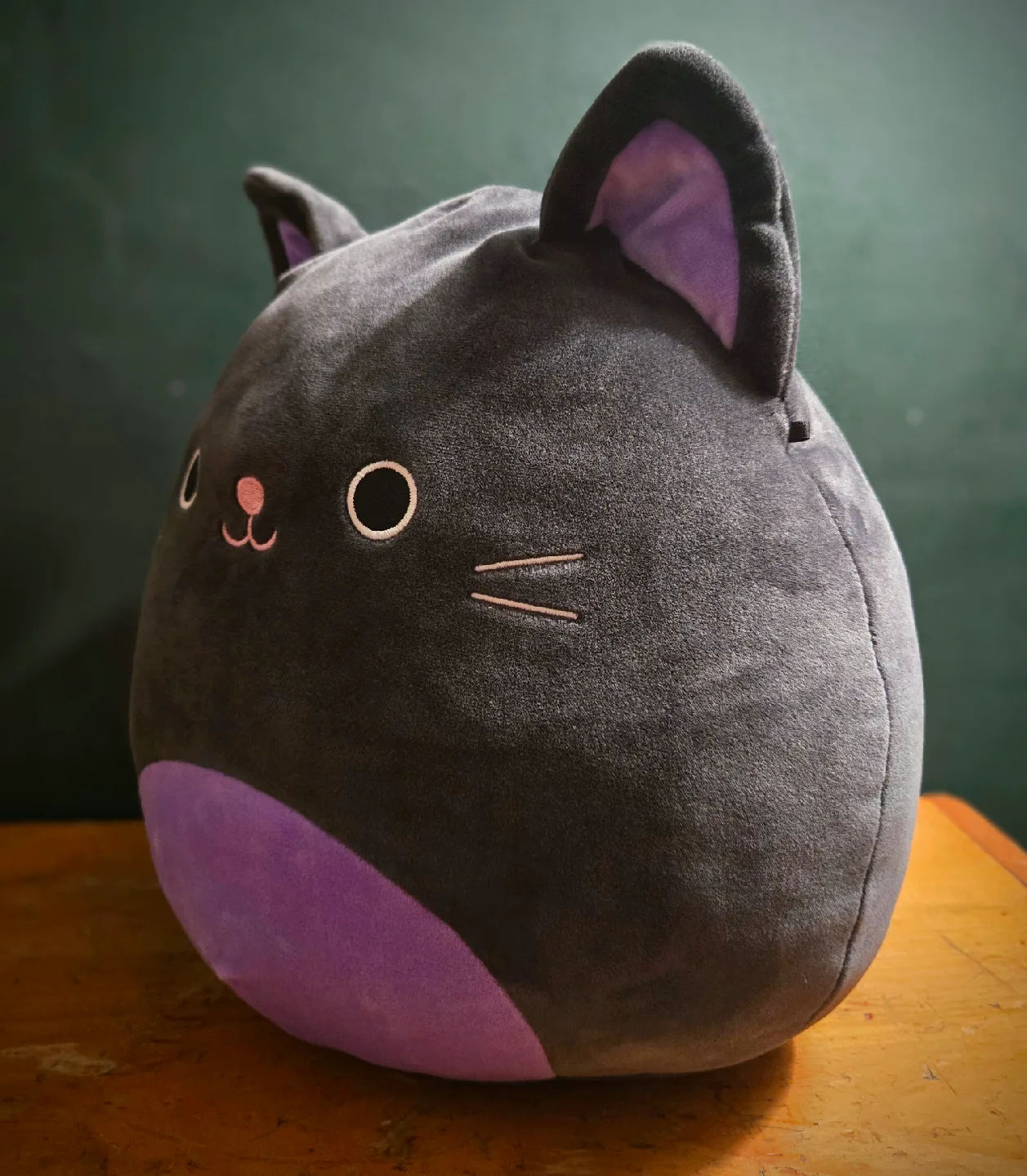 Kellytoy 12" Squishmallow- Autumn The Halloween Cat image indicator(3)