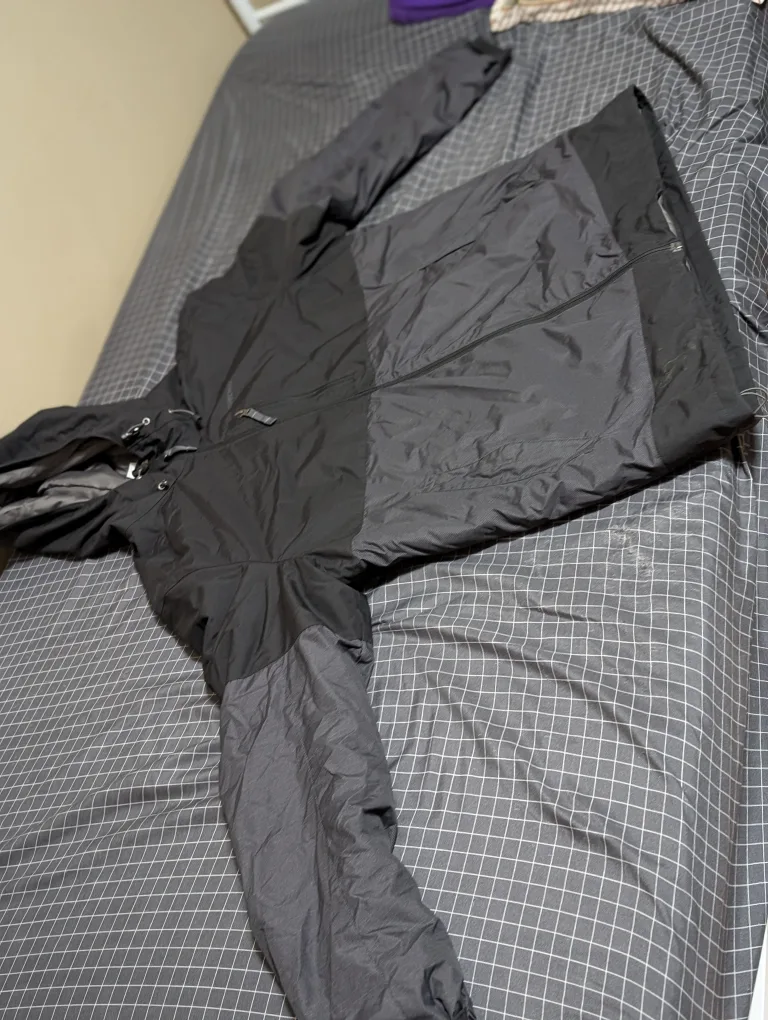 Quechua Waterproof Hiking Jacket - Black image indicator(3)