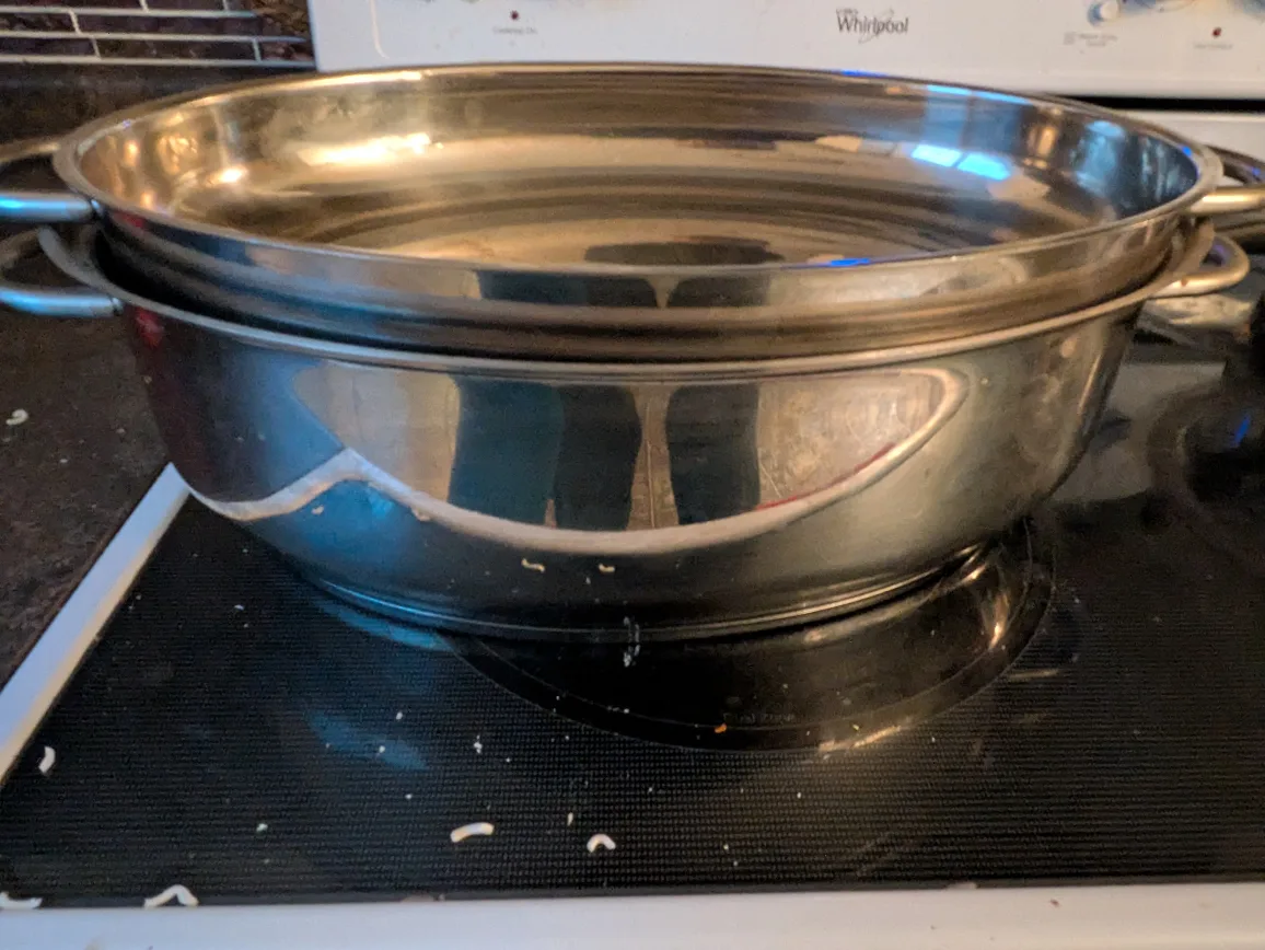 Stainless Steel Roasting Pan with Rack image indicator(4)