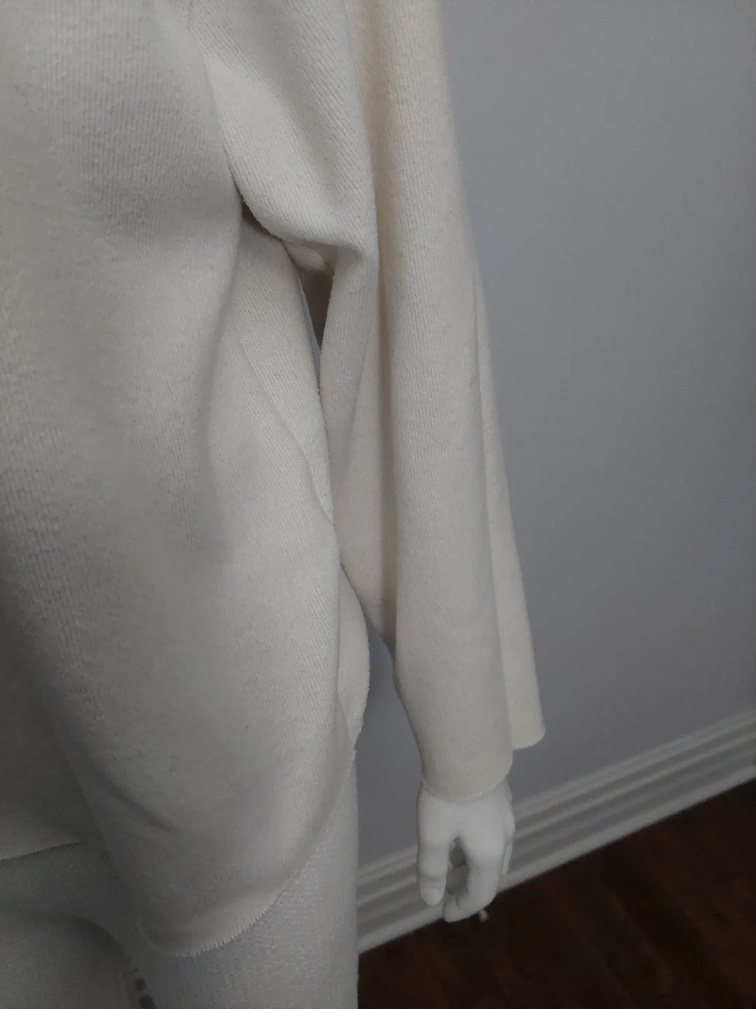 Off White  Medium Cream Knit Sweater from Zara image indicator(7)