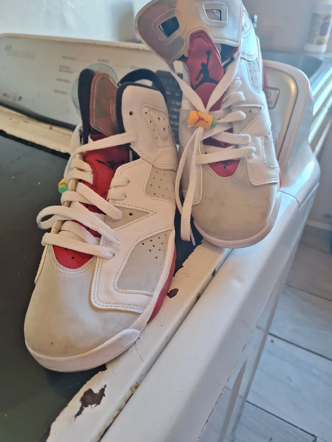 Air Jordan 6 Retro White/Red image indicator(2)
