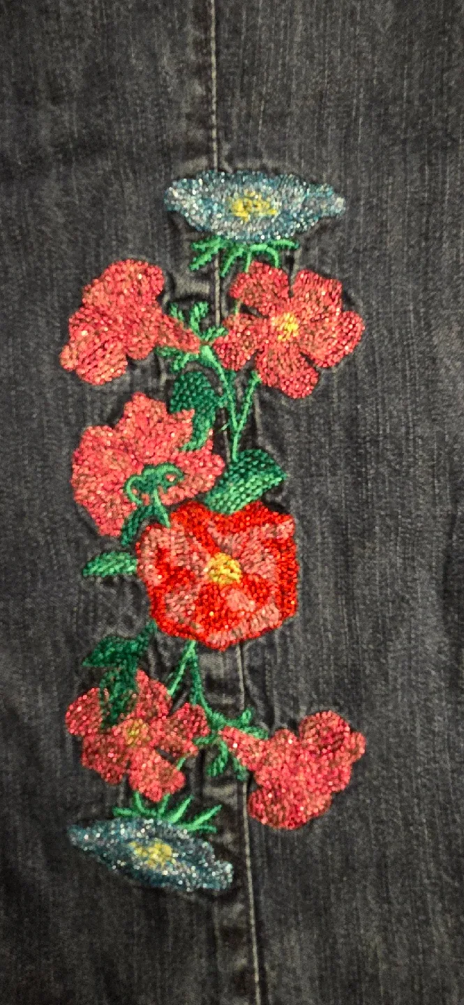 NEW! Guess Denim Shirt with Floral Embroidery! Size Kids 14 image indicator(4)