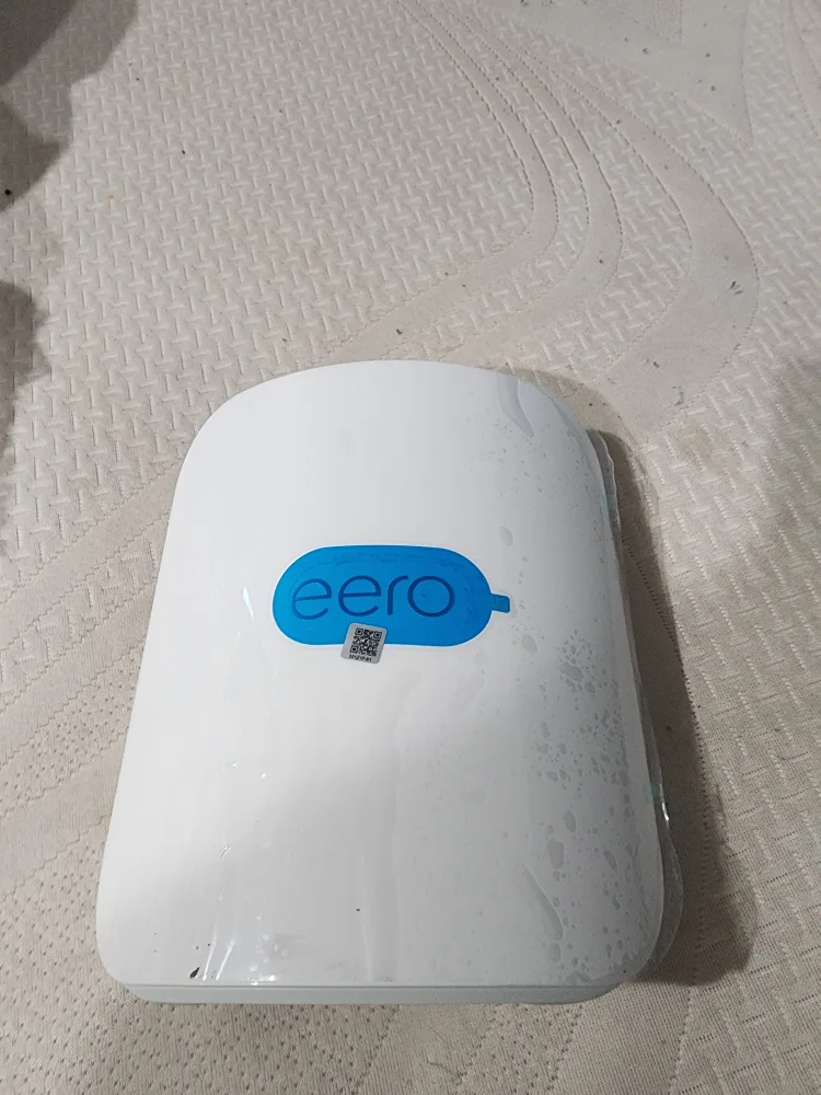 eero Pro 7 Wi-Fi 7 Router image indicator(2)