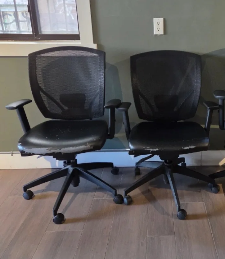 FREE: Office Chairs image indicator(2)