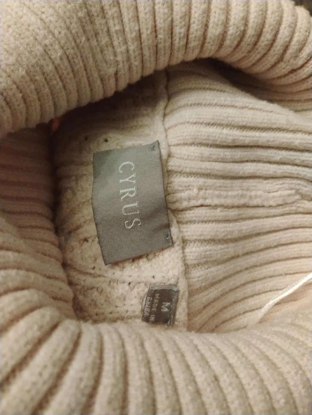 Cyrus Cream Knit Turtleneck - Size M