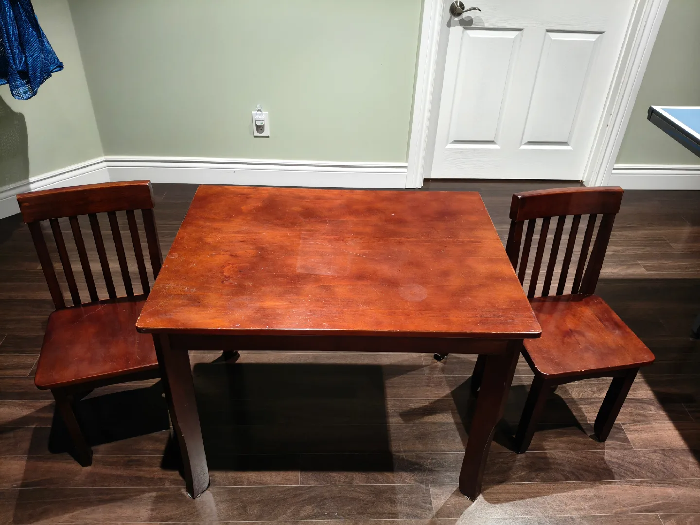 Kids Table and Chairs Set image indicator(2)