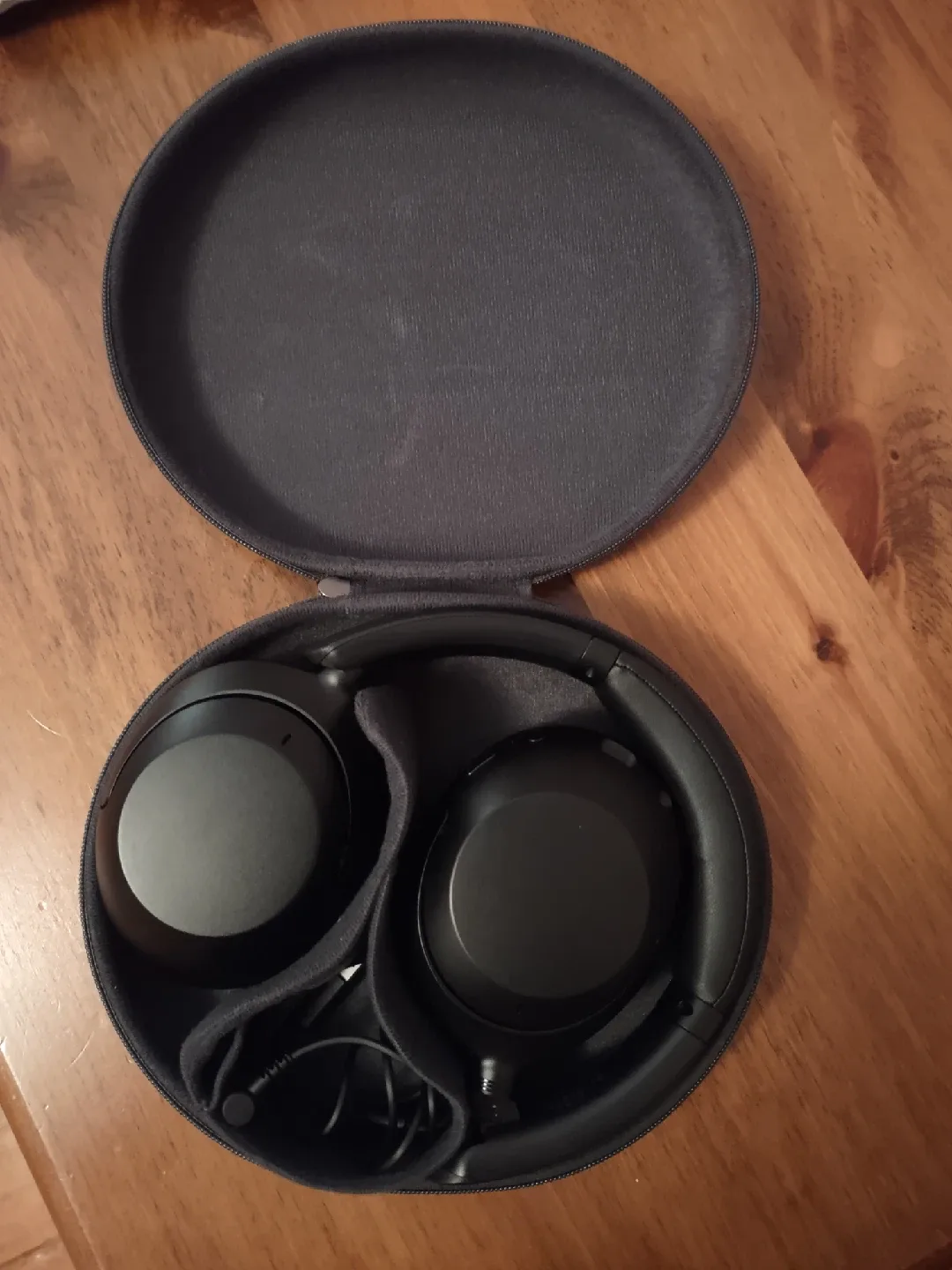 Sony WH-XB910N Wireless Noise Cancelling Headphones image indicator(10)