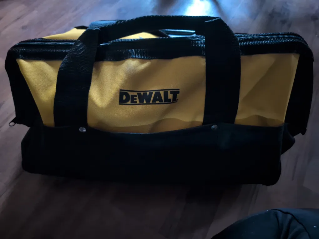 #cleanout DeWalt DCK477D2 20V MAX Cordless Drill Combo Kit image indicator(4)