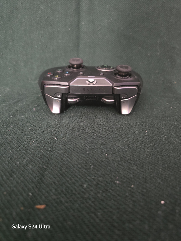 Razer Wolverine Ultimate Xbox Controller - photo 4