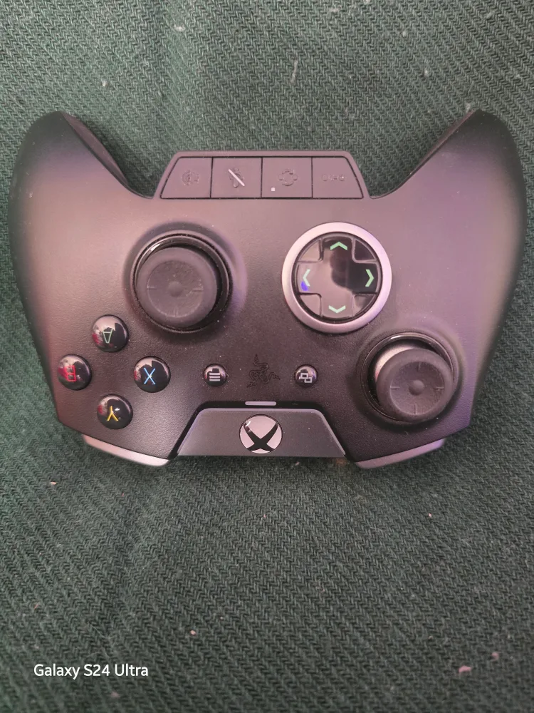 Razer Wolverine Ultimate Xbox Controller image indicator(6)