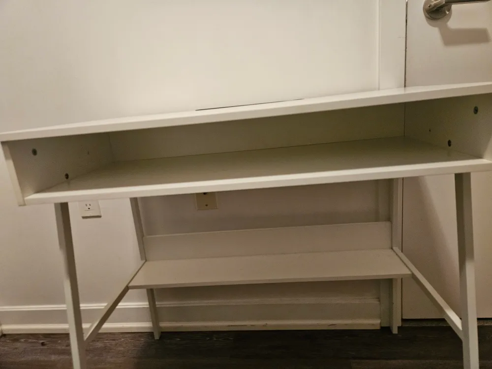 White Desk for Sale image indicator(5)