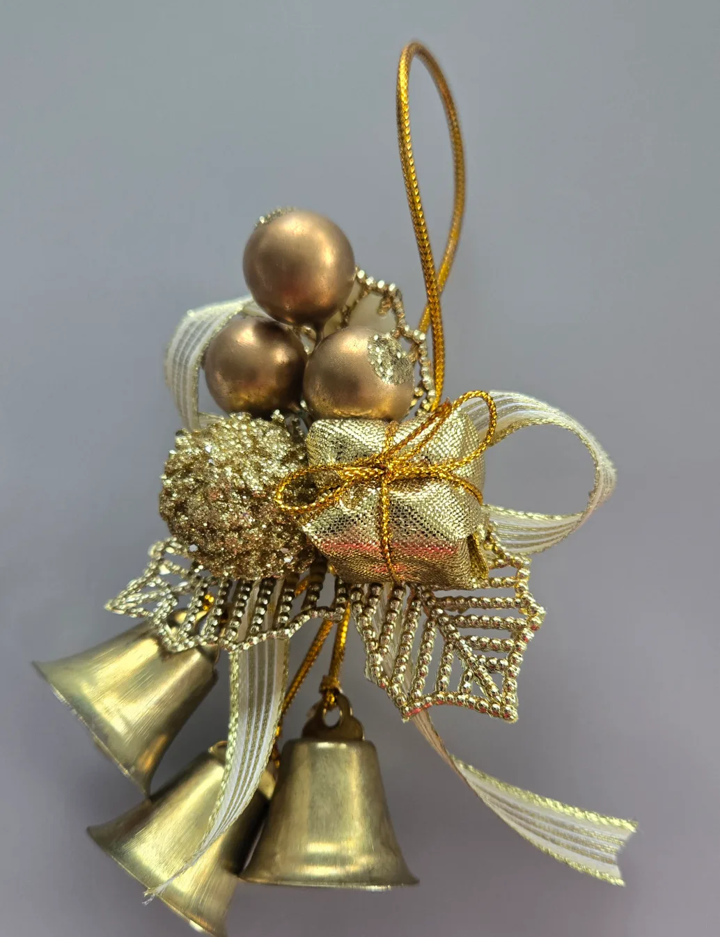 Gold Glitter Christmas Bows and Ornaments image indicator(10)