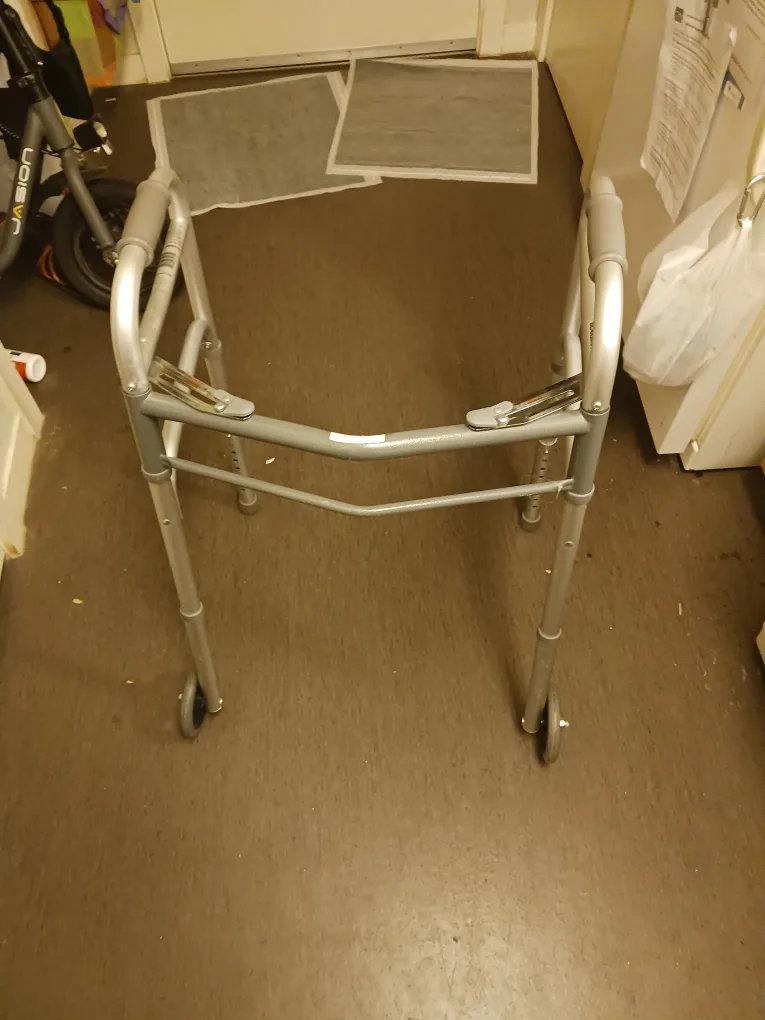 Medical Guardian Walker with Wheels thumbnail