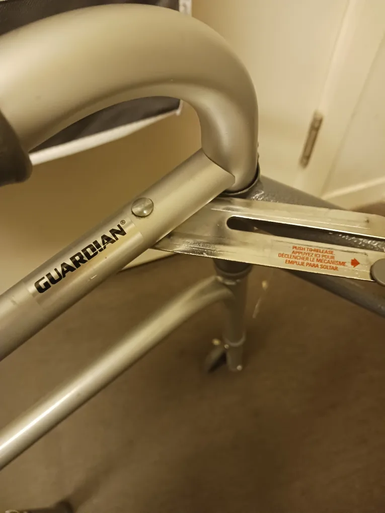 Medical Guardian Walker with Wheels image indicator(4)