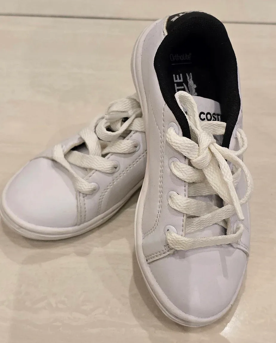 Lacoste White Sneakers! - Size 9 Kids image indicator(2)