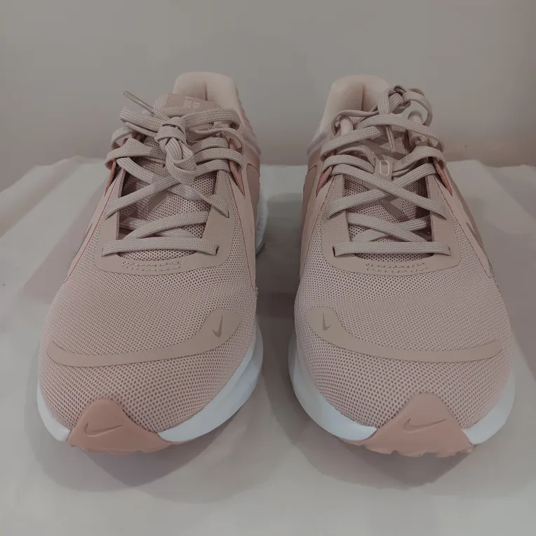 Nike Quest 5 Women's Running Shoes Size 9 image indicator(3)