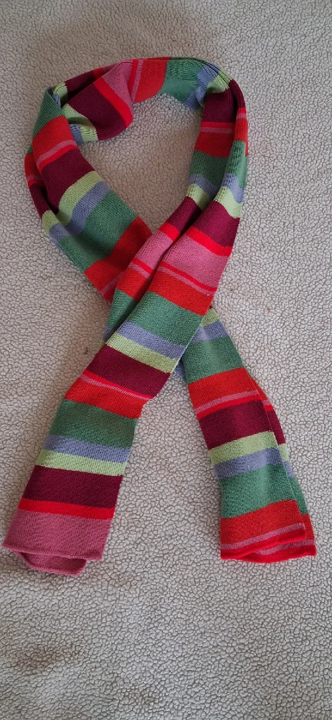 Striped Scarf and Mittens Set image indicator(5)