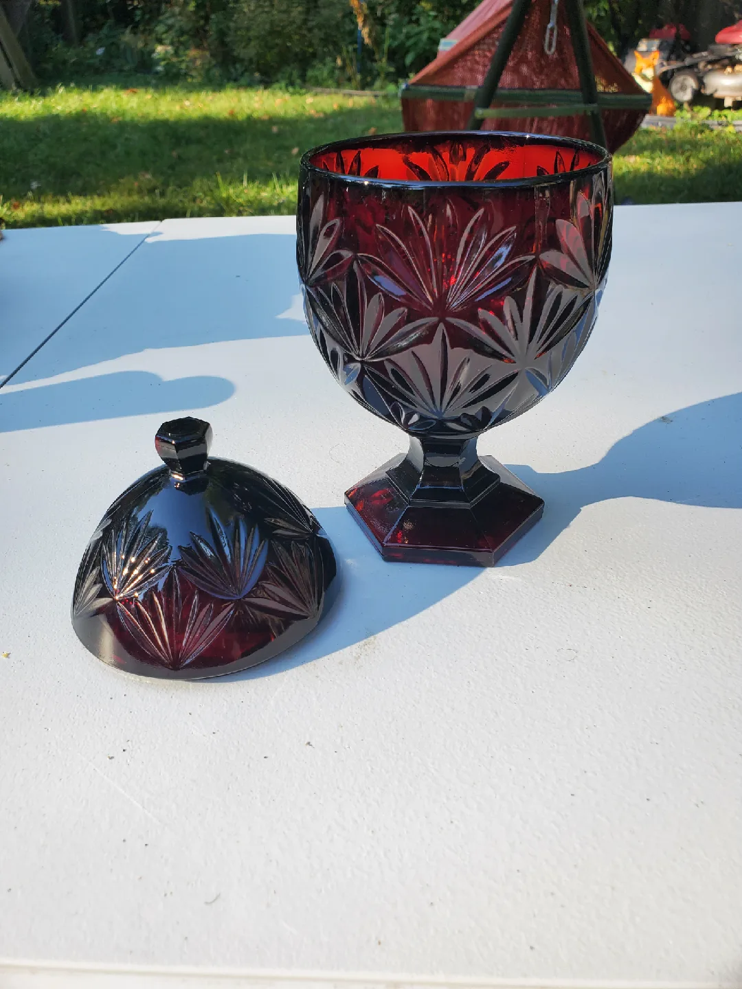 Red Glass Candy Dish with Lid image indicator(2)