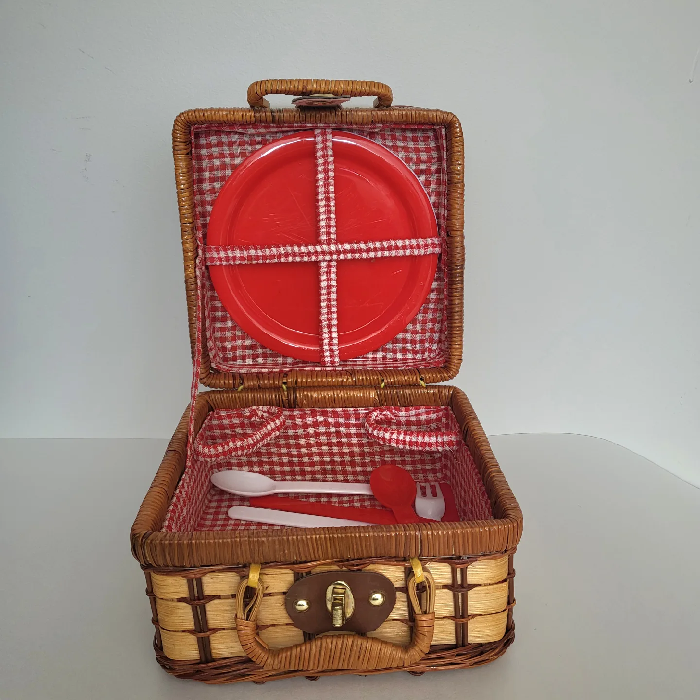 Cozy Picnic Basket!✨️ image indicator(3)