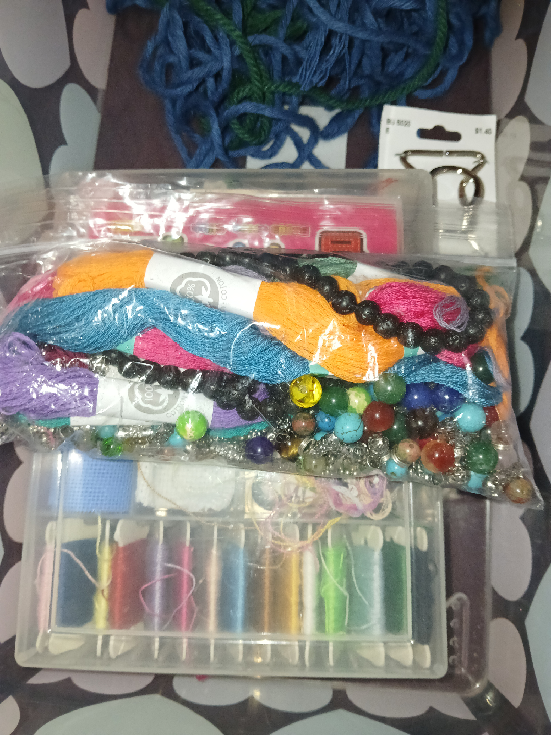 Craft Supplies - Yarn, Beads, Thread - photo 2