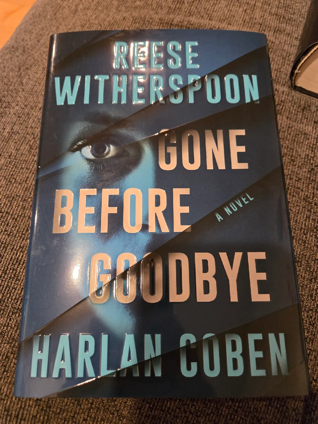 Popular Booktok Books! image indicator(9)