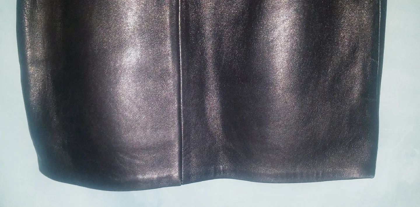 Hugo Buscati Milano Black Leather Mini Skirt Size 2 image indicator(6)