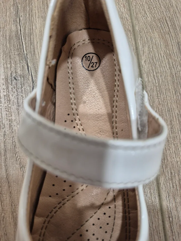 Kids Shoes - Size 10 / EU 27 image indicator(5)