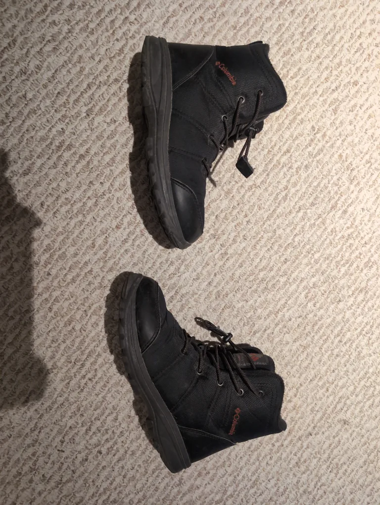 Columbia Black Winter Boots - Size 4 (Youth) image indicator(4)