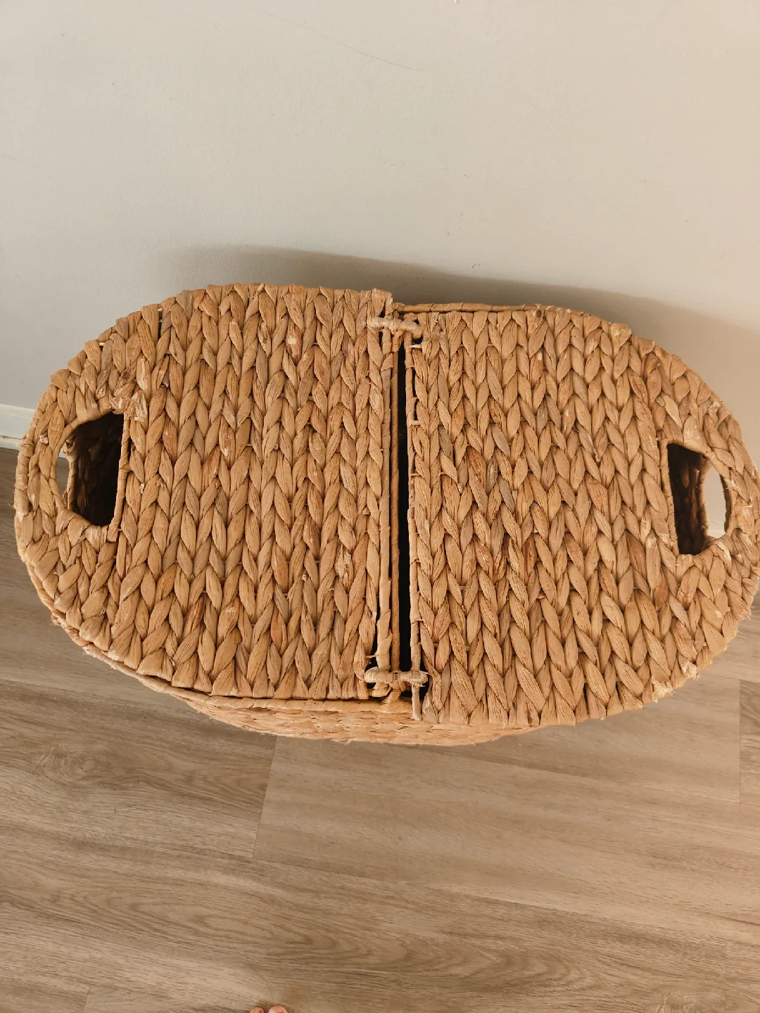Woven Hamper with Lid image indicator(2)