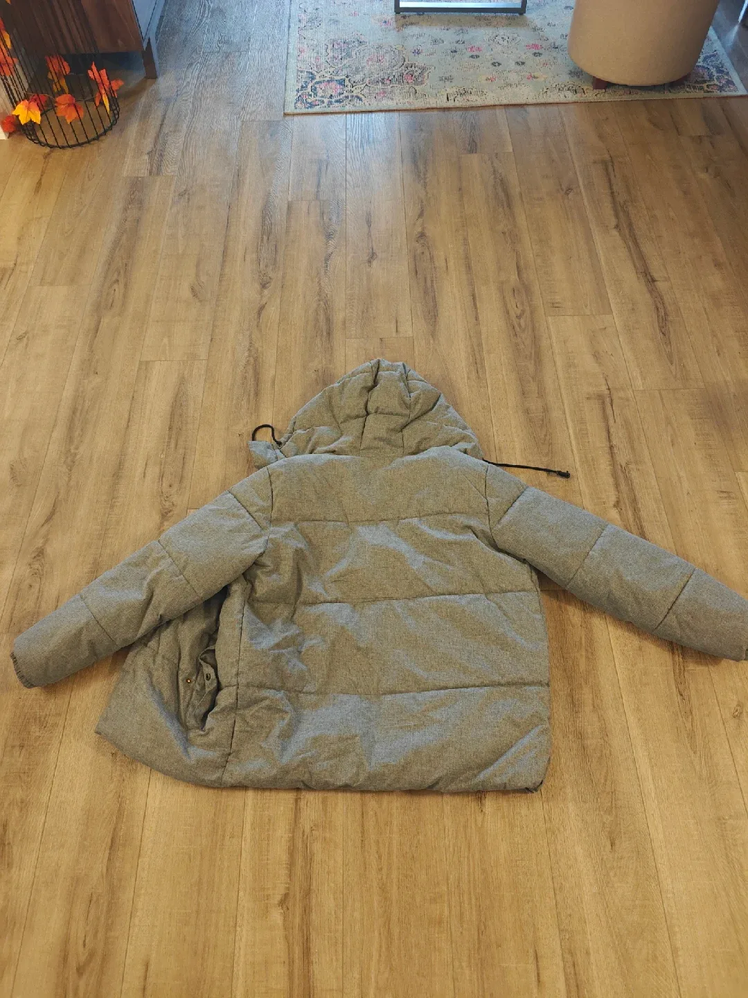 Old Navy Grey Puffer Jacket image indicator(3)