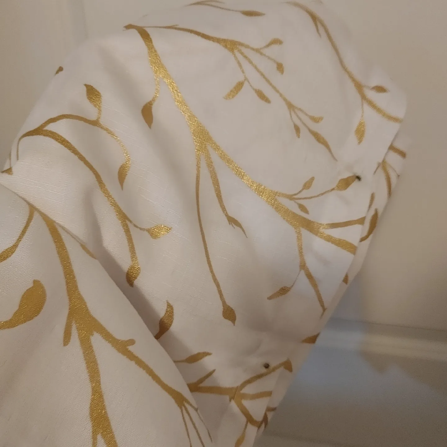 Fabric White Curtain with Gold Branch Design image indicator(4)