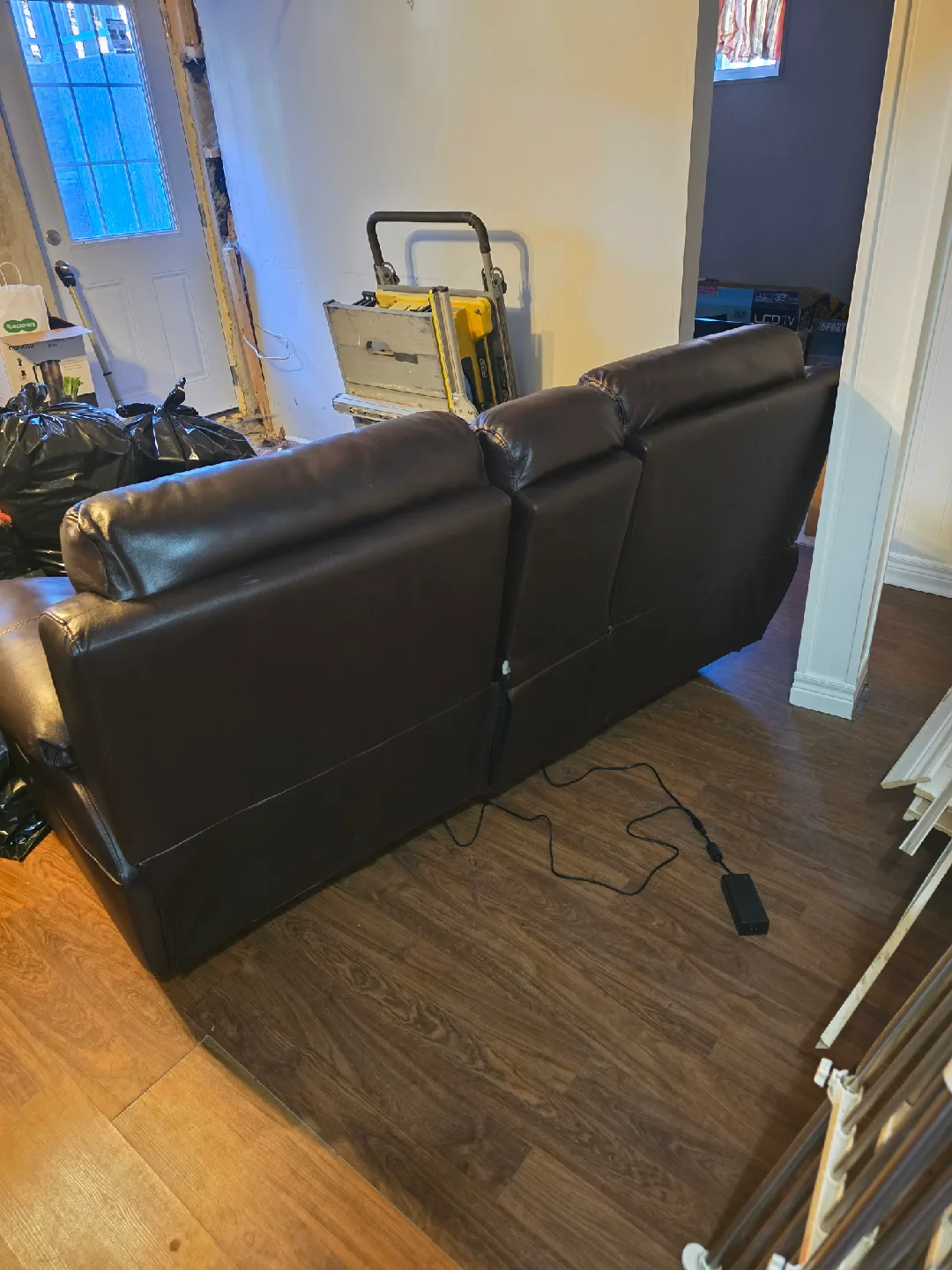 Brown Leather Reclining Sofa image indicator(2)