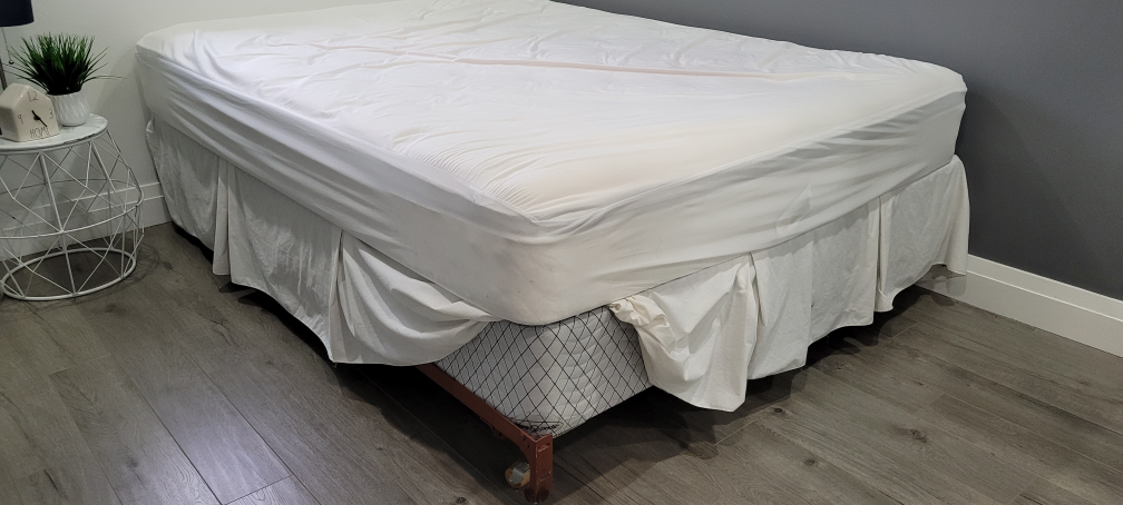 Queen Bed for Sale 🛏️