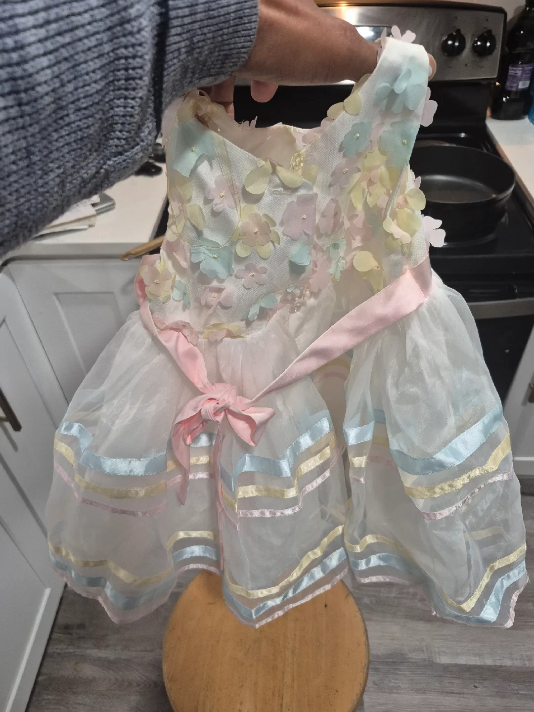 Girl's Party Dress with Bow image indicator(5)